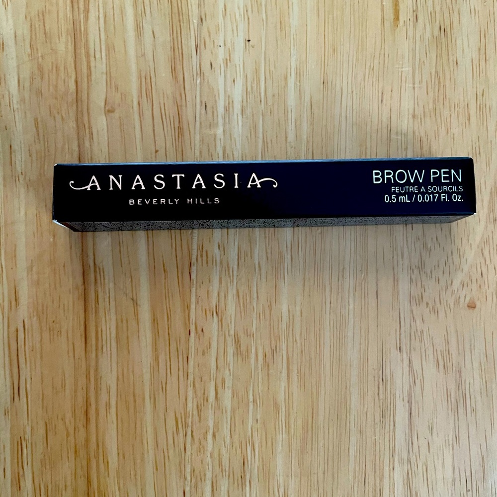 Brow pen dark brown